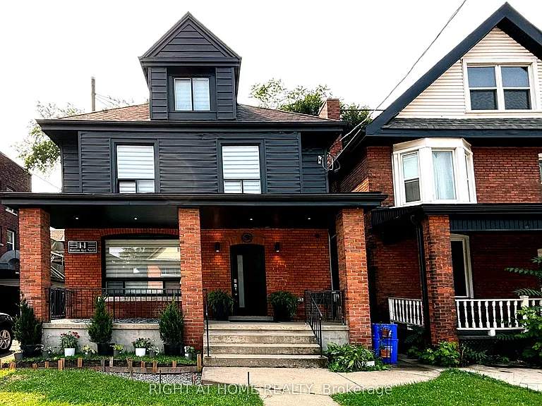 11 Holton Ave N #UPPER — Photo 1