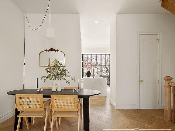 5th image of 16 Goodwin Pl