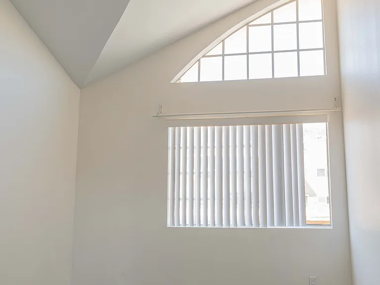 1131 Campbell St #211 — Photo 16