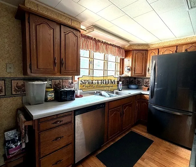61 Mercer Rd — Photo 2