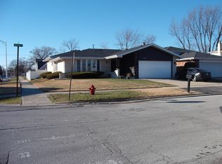 9340 Moody Ave, Oak Lawn, IL 60453
