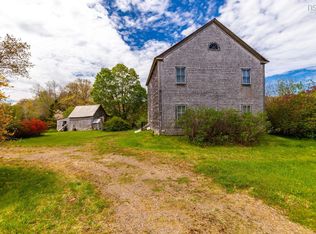 9427 Highway 8, Lequille, NS B0S 1A0