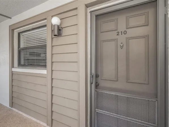 3034 Eastland Blvd Unit D210, Clearwater, FL 33761