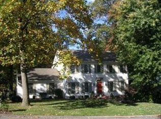 804 Tarpley Dr, Lancaster, PA