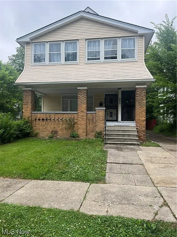 924 Helmsdale Rd photo 1
