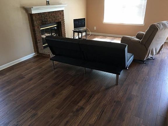 3rd image of 2390 Ian Dr