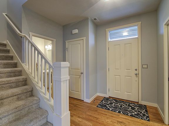 3rd image of 9421 Elm Ave SE