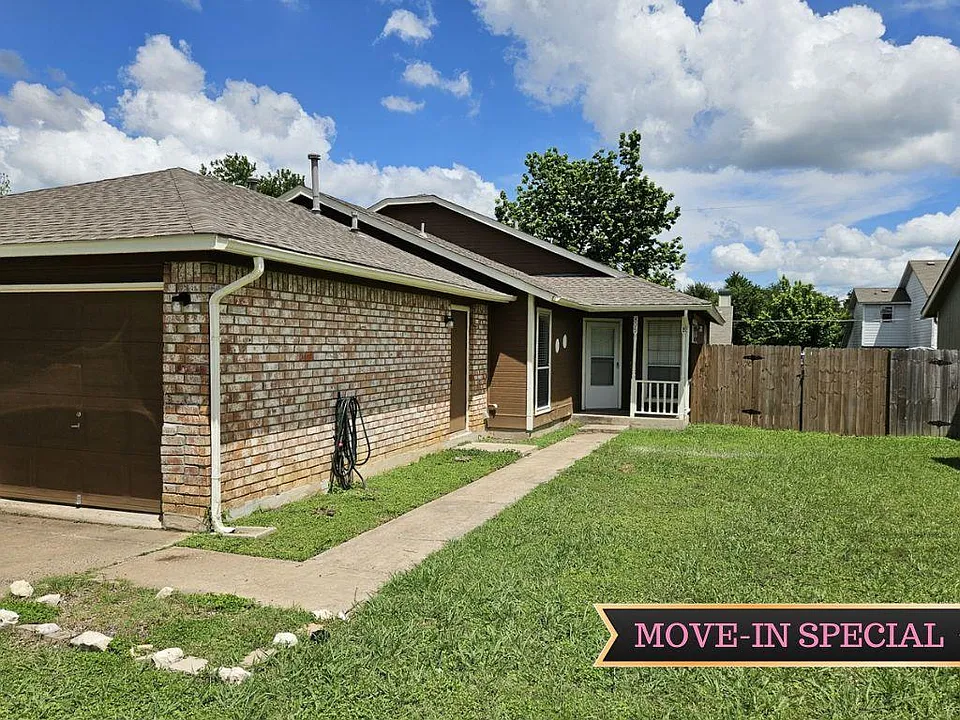 805 Lexington Rd #B