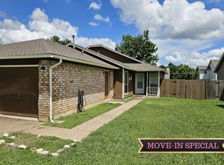805 Lexington Rd APT B, Elgin, TX 78621