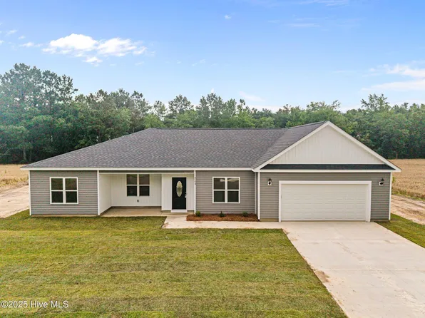 2618 Fountaintown Road, Chinquapin, NC 28521