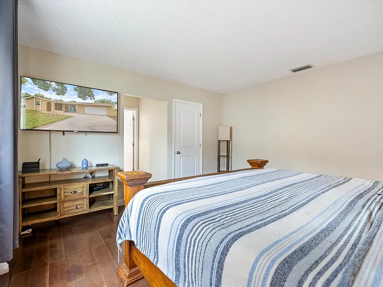 818 Plum Tree Ln — Photo 27