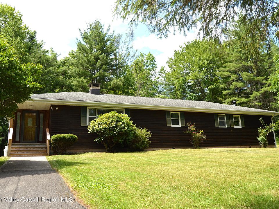 1st image of 4 Willa Lane