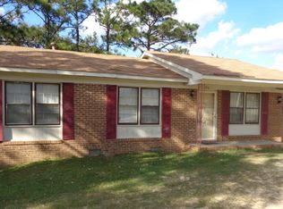 754 Amber Dr, Fayetteville, NC 28311