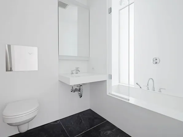 165 Charles Street image 11 of 17