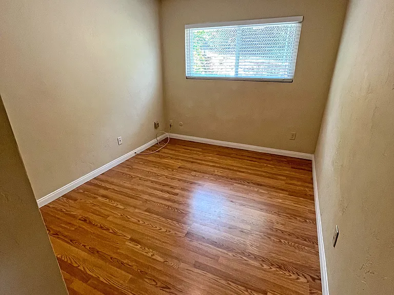 3556 Fir St — Photo 9