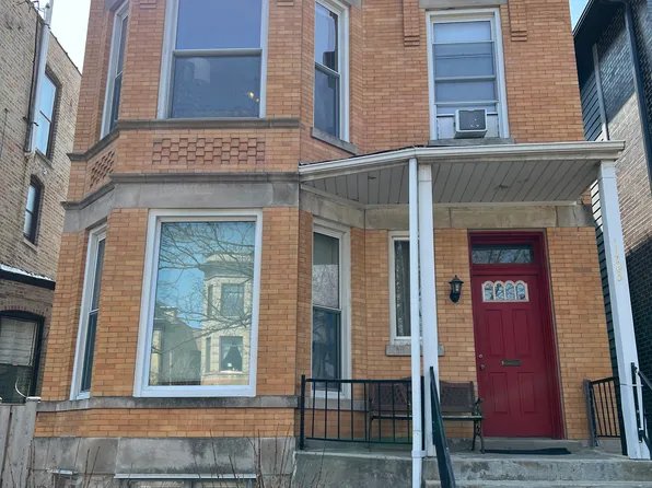 1423 W Belle Plaine Ave, Chicago, IL 60613