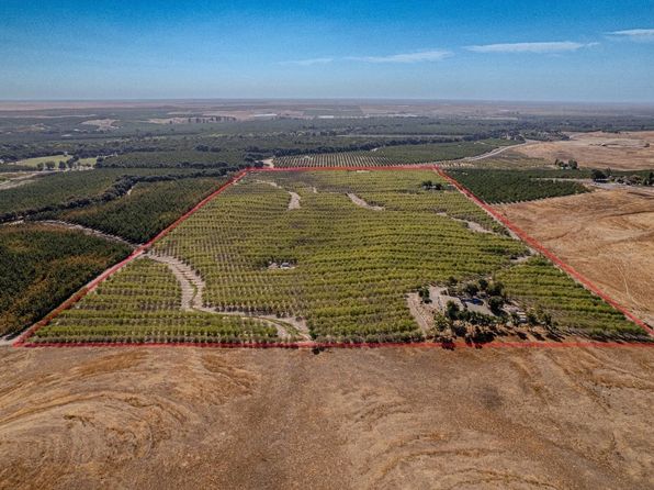 25601 E State Route 26, Linden, CA 95236