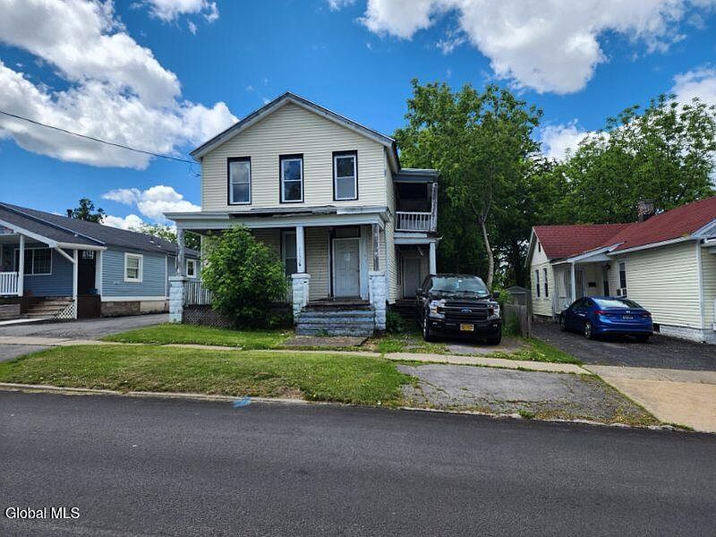 2nd image of 1150 Kossuth Avenue
