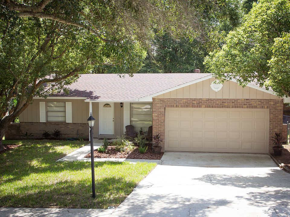 1st image of 233 Edgewood Dr