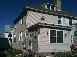 413 Spruce Ave, Upper Darby, PA 19082