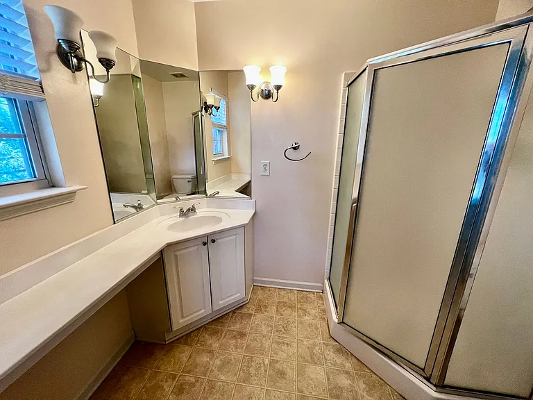 4581 Duffy Dr — Photo 16