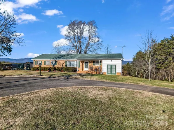 126 Cougar Rd, Casar, NC 28020