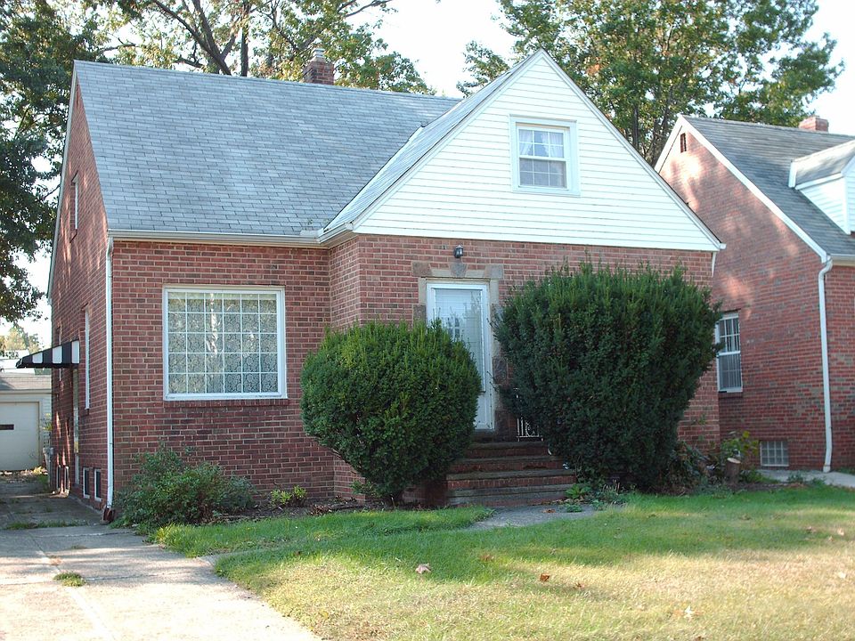 1st image of 21830 Maydale Ave