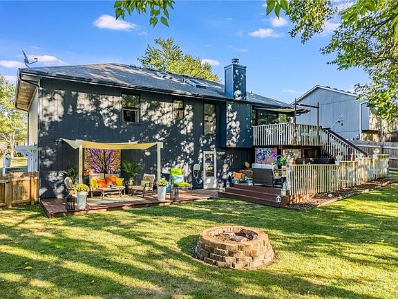 5th image of 2566 NE Dale Hunter Ln
