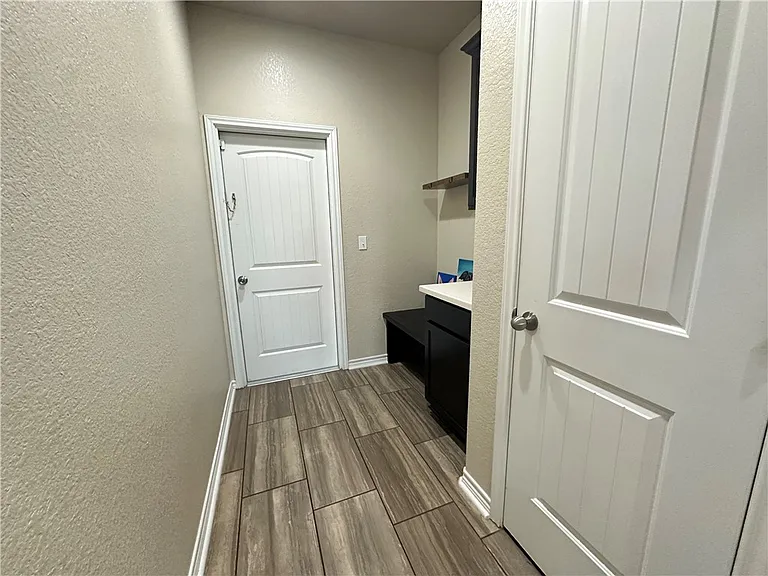 1016 Santa Catalina St — Photo 33