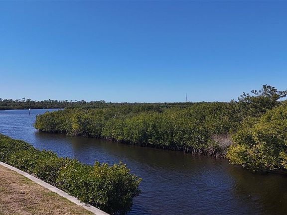 2nd image of 732 BLACKBURN BOULEVARD