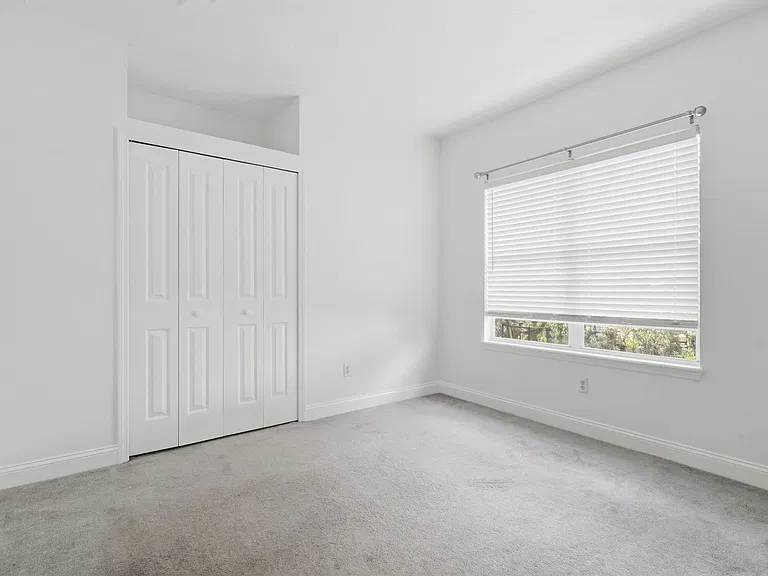 1406 E Ridgewood St — Photo 17