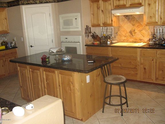 4th image of 18908 W College Dr