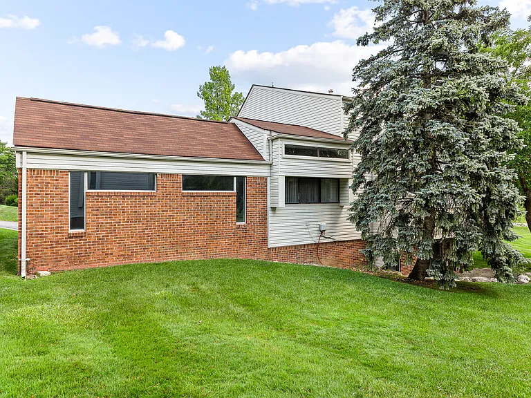 5317 Fairway Ln — Photo 49