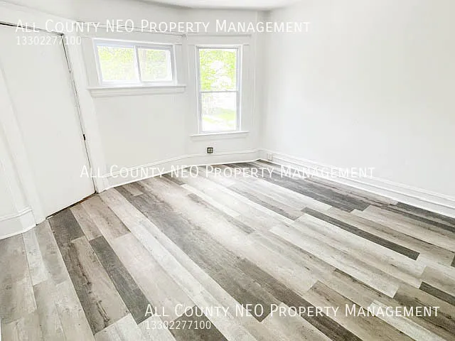 7505 Lawnview Ave — Photo 5
