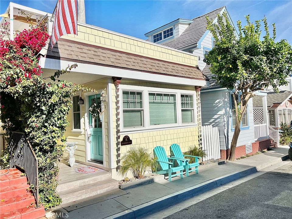 347 Descanso Ave Avalon CA Zillow