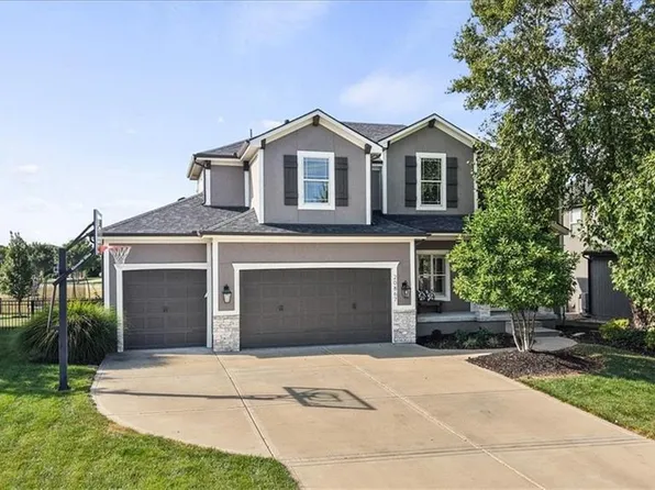 20867 W 108th St, Olathe, KS 66061