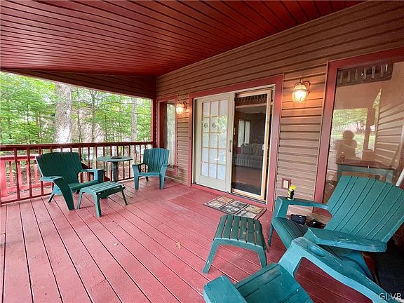 4th image of 3452 Crestwood Dr