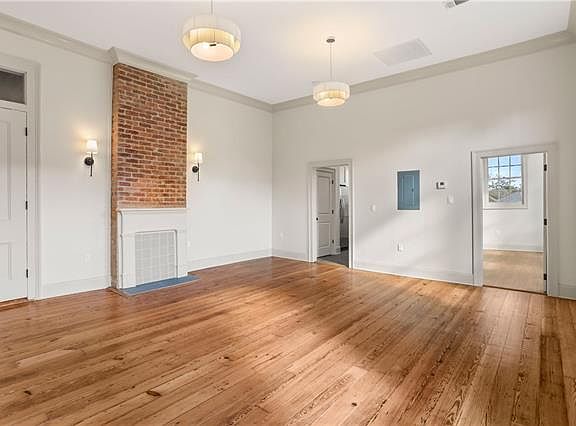 5th image of 244 Olivier St #2B