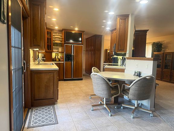 4th image of 1211 Road 11 1/2