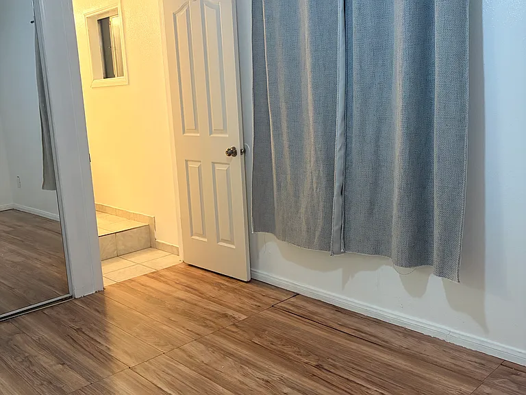208 S Thorson Ave — Photo 10