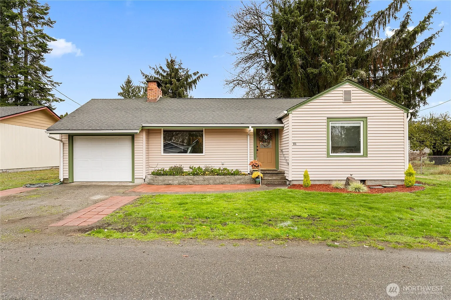 111 E Cindy Road photo 1