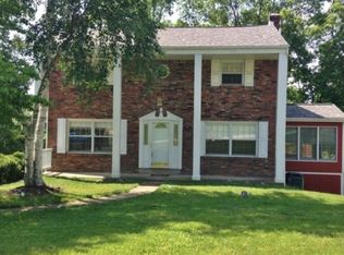1526 Barnes Ave, South Park, PA 15129