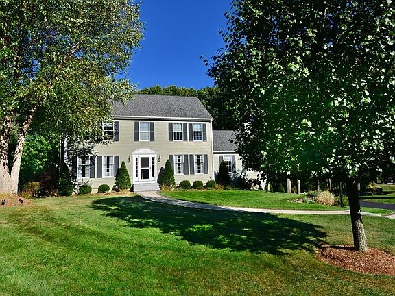 3rd image of 3 Christina Dr
