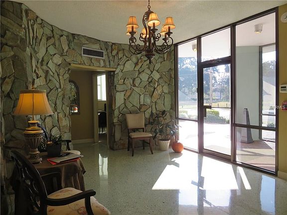 4th image of 700 Beach Dr NE APT 503