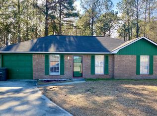 1661 Latham Ct, Hinesville, GA 31313