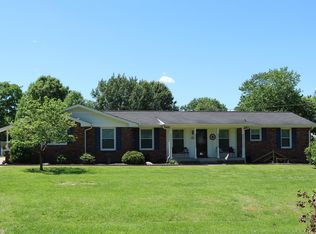 207 Ivy Dr, Hendersonville, TN 37075