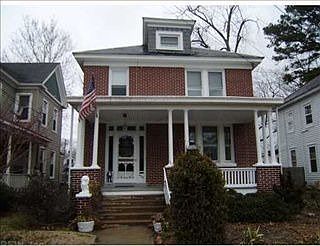 2nd image of 438 Newport News Ave