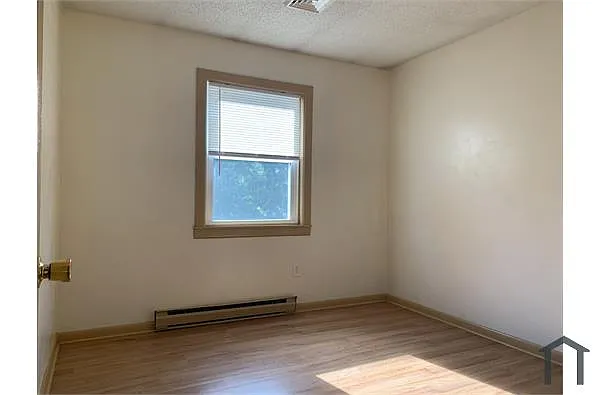 Building Photo - 17 Elm St #19-B