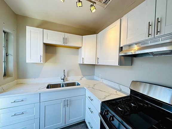 3rd image of 1137-1153 E 10th St #10TH1143