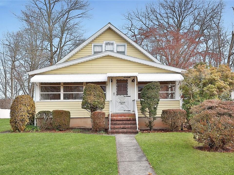 1st image of 74 N Grant Avenue